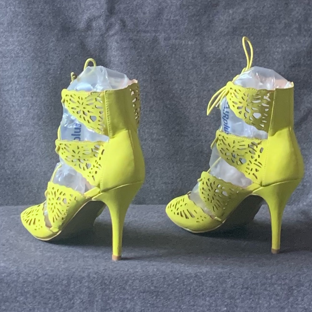 Glaze Neon Yellow Cutout Design Lace-up High Heels - Picture 4 of 12